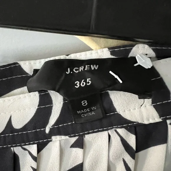 J. Crew 365 Navy and White Floral Pleated Midi Skirt - Picture 2 of 3